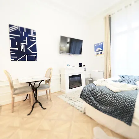 Le Palais Des Parcs - Chic - Centre - Face Au Parc Apartamento